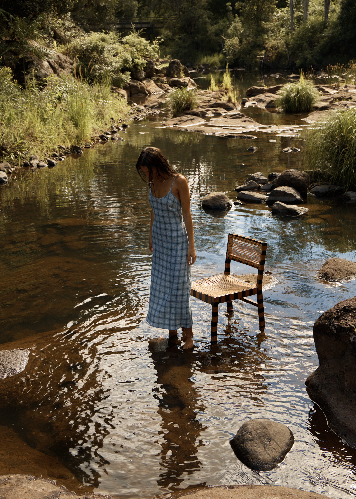 AFENDS Womens Lagoon - Seersucker Midi Dress - Overcast Check