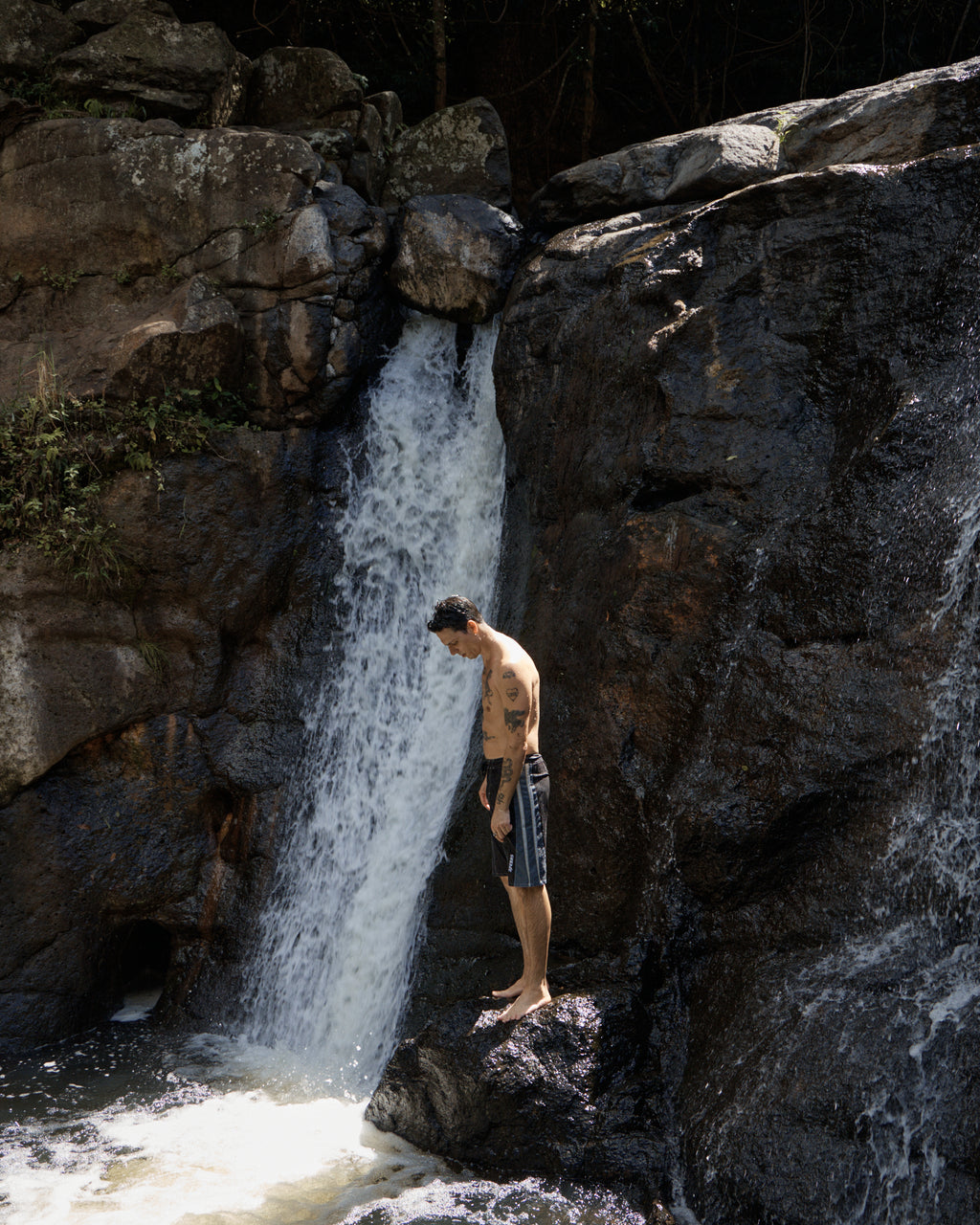 AFENDS Mens Forum - Hemp Surf Related V2 Boardshort 22 Inch - Black