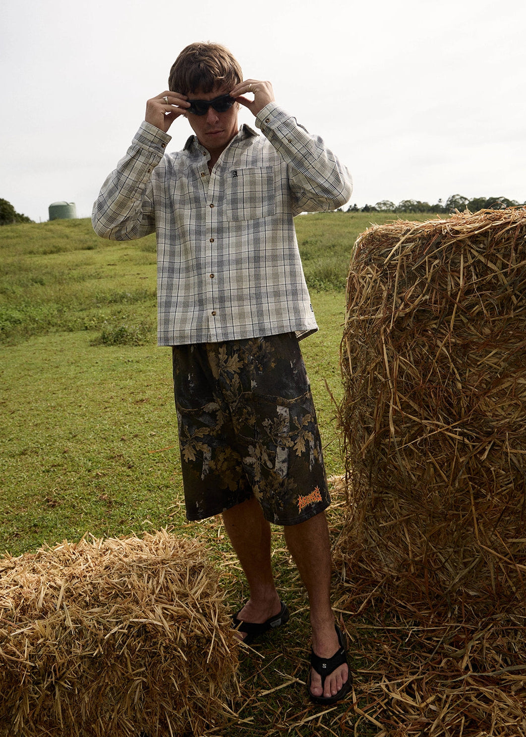 AFENDS Mens Find Me - Fleece Short 18 Inch - Find Me