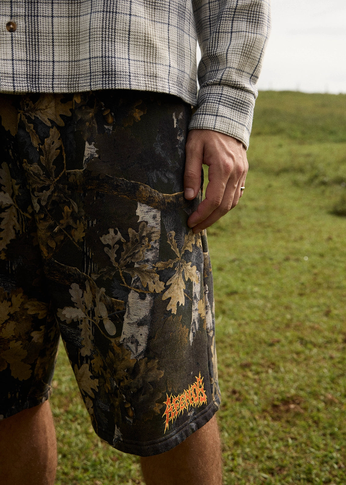 AFENDS Mens Find Me - Fleece Short 18 Inch - Find Me