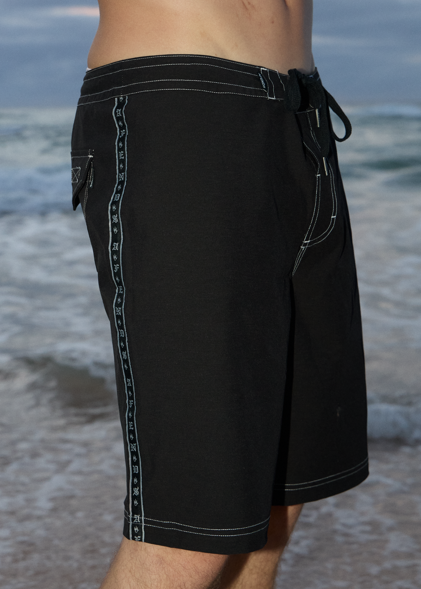 AFENDS Mens The Wreck - Fixed Waist Boardshort 20" - Black