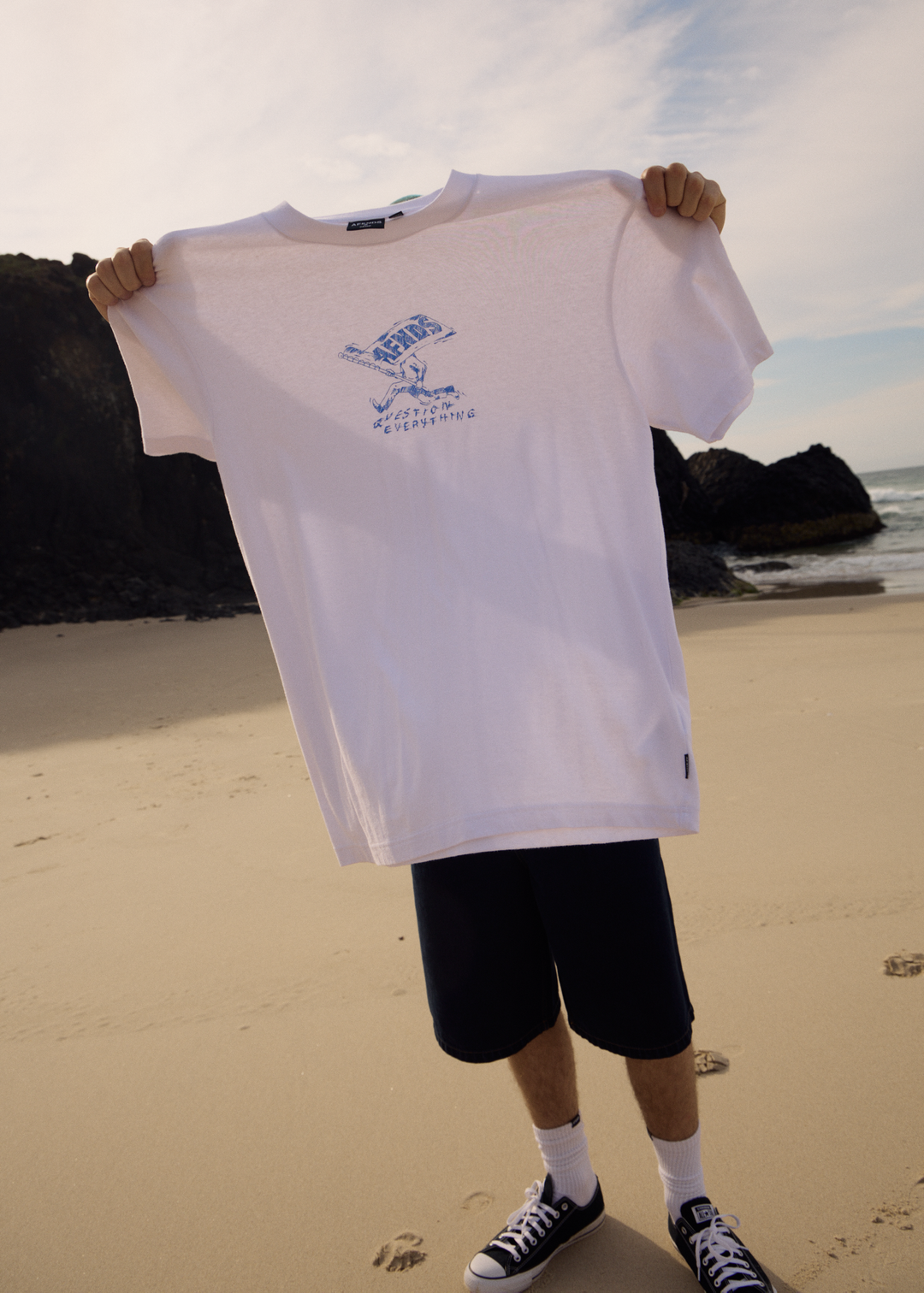 AFENDS Mens Flyin - Retro Tee - White