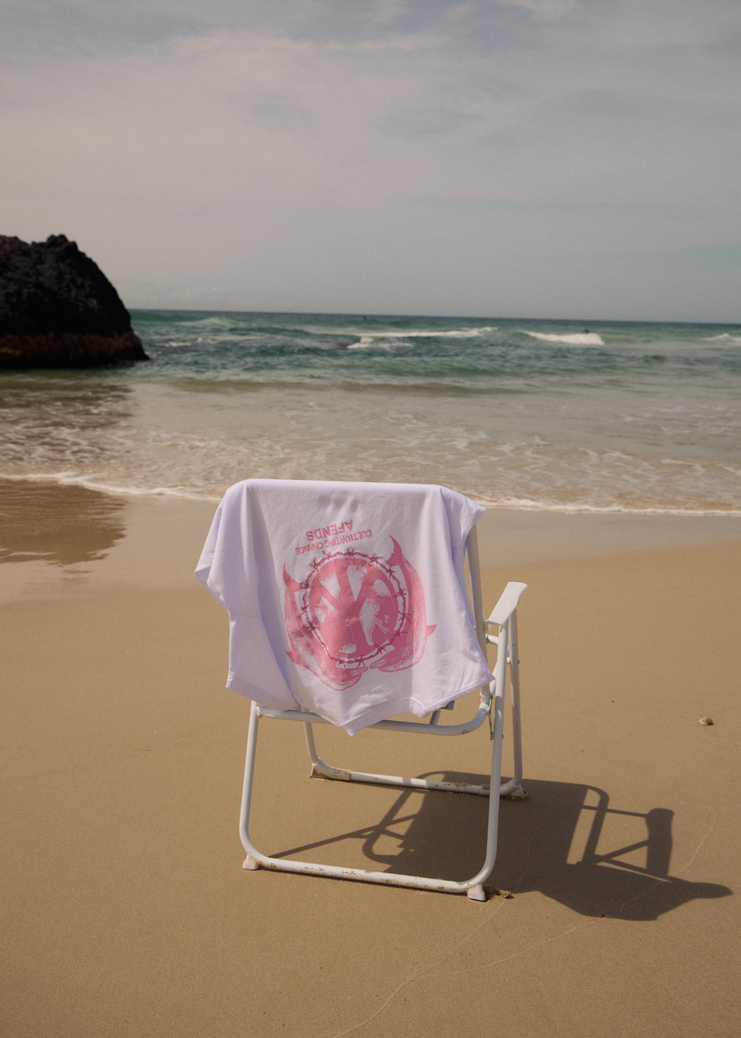 AFENDS Mens Dolfends - Boxy Tee - White