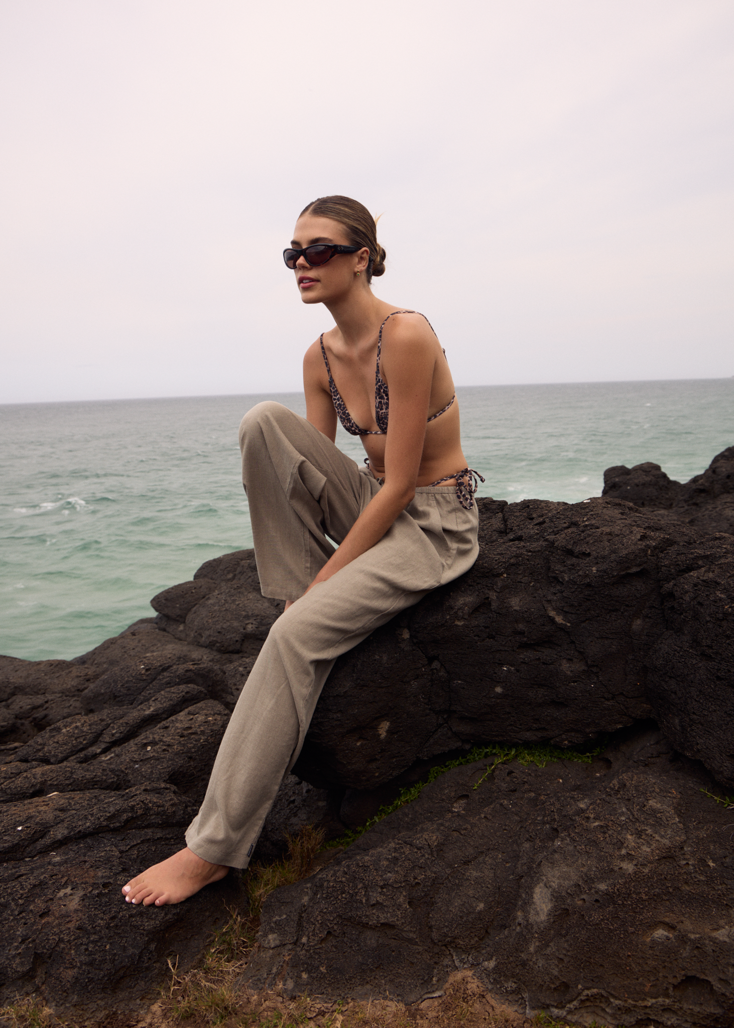 AFENDS Womens Lenni - Wide Leg Pant - Olive