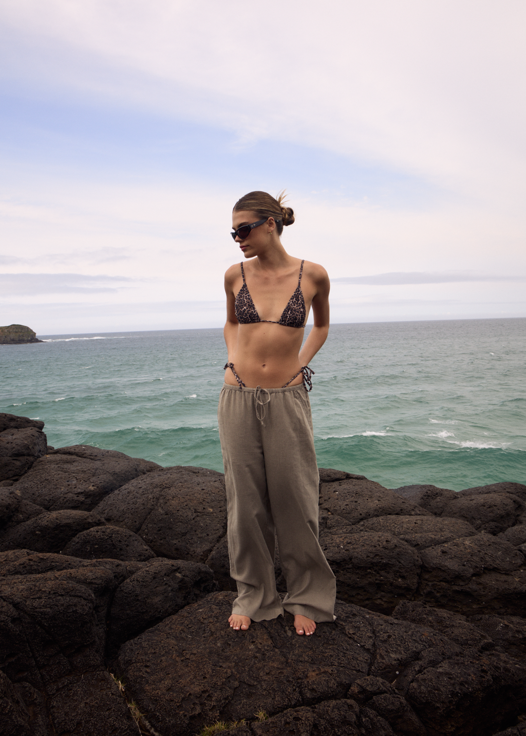 AFENDS Womens Lenni - Wide Leg Pant - Olive