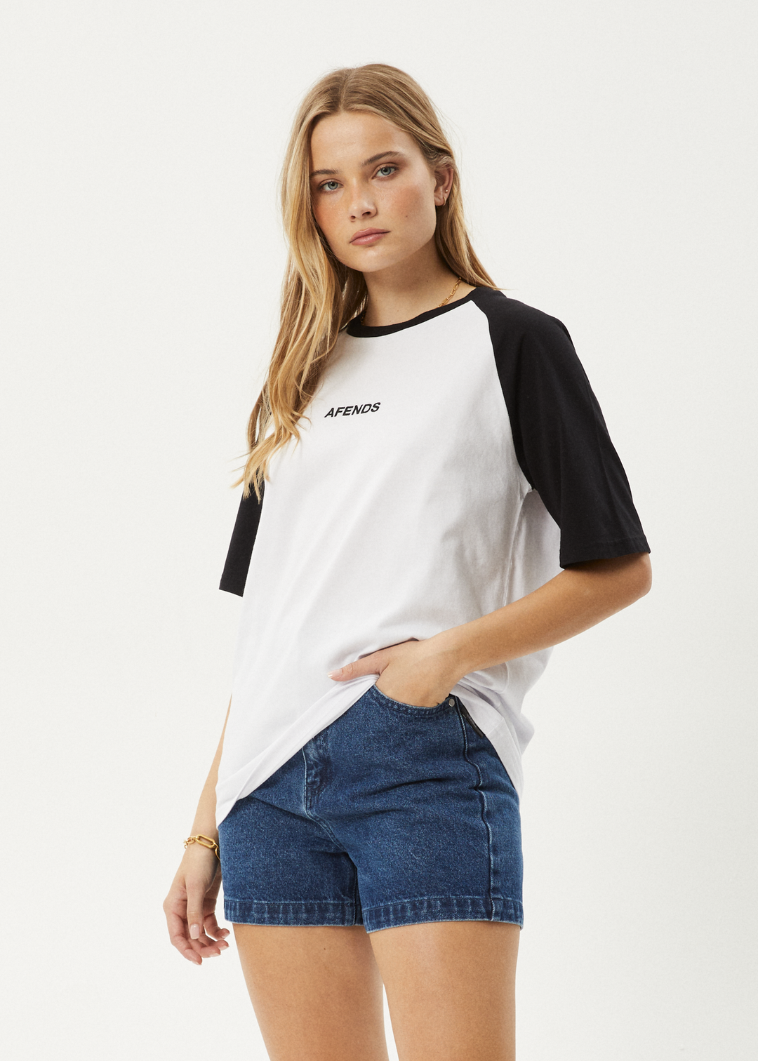 AFENDS Womens Ryan - Oversized Raglan Tee - Black 