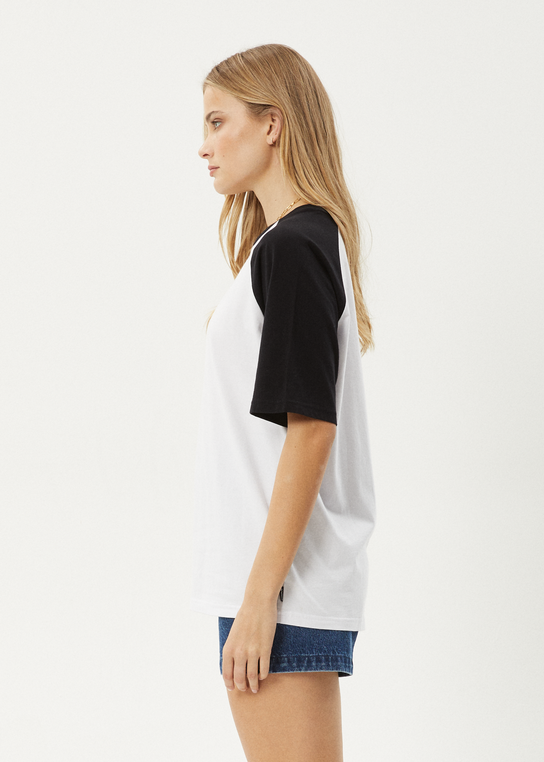 AFENDS Womens Ryan - Oversized Raglan Tee - Black 