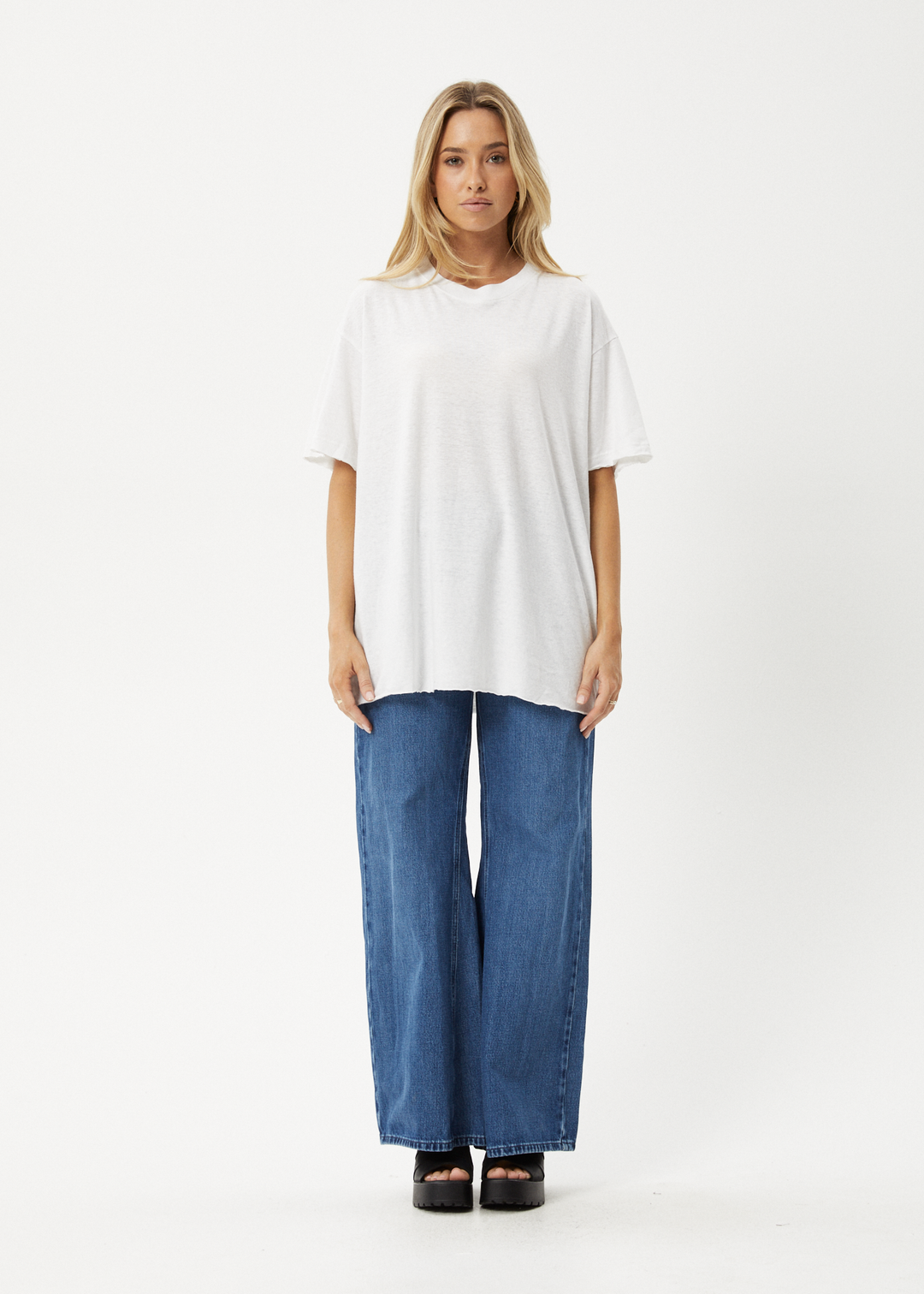 AFENDS Womens Slay - Oversized Tee - White 