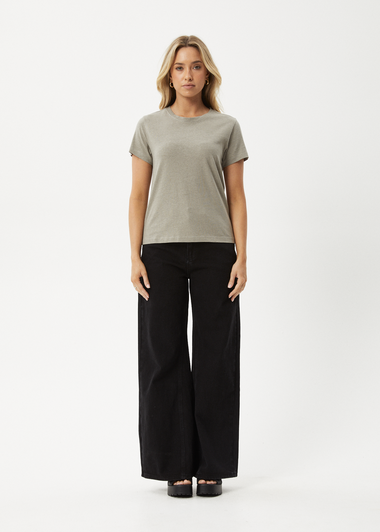 AFENDS Womens Eden - Regular Tee - Olive