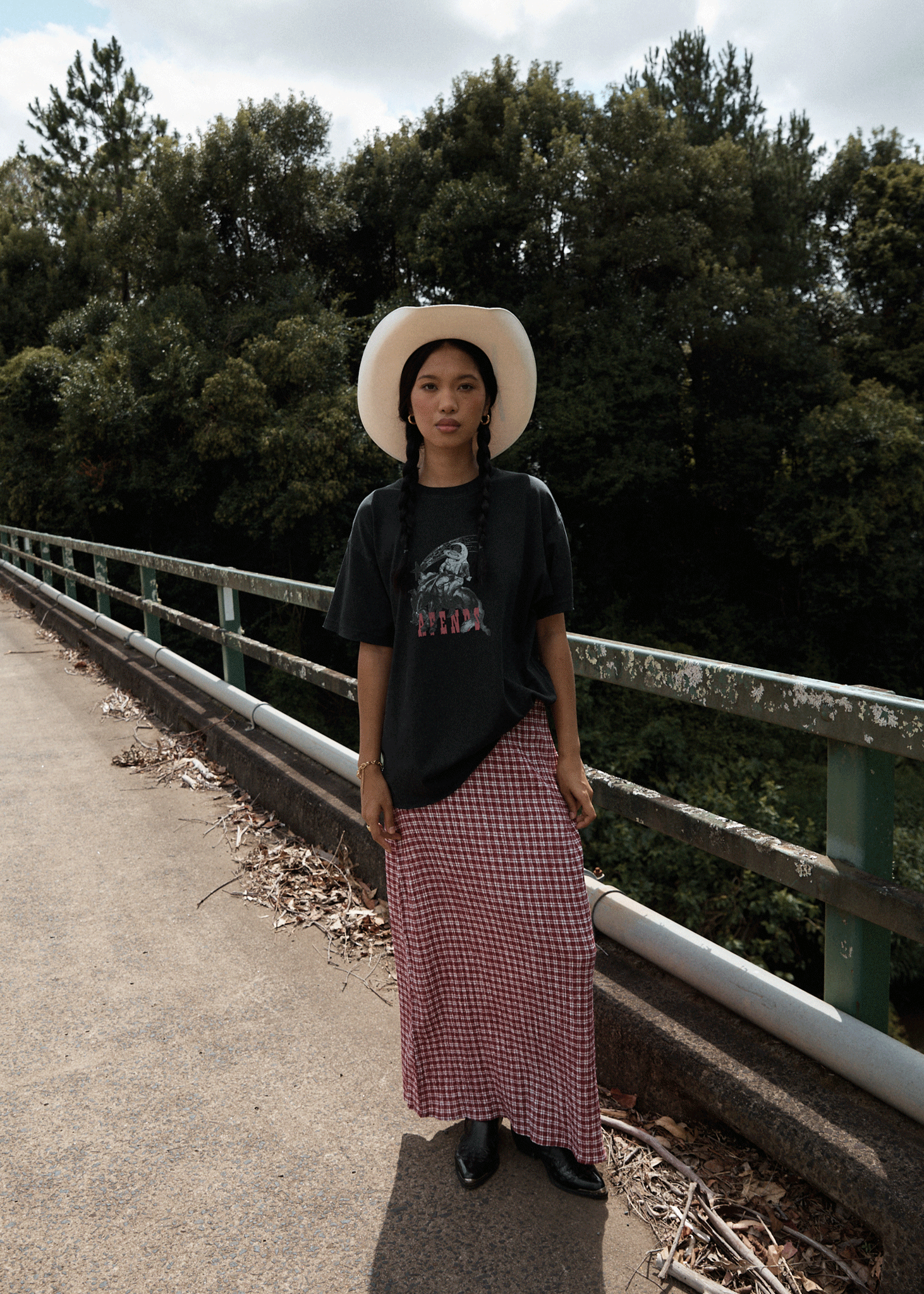 AFENDS Womens Cosmic Cow - Oversized Tee - Stone Black