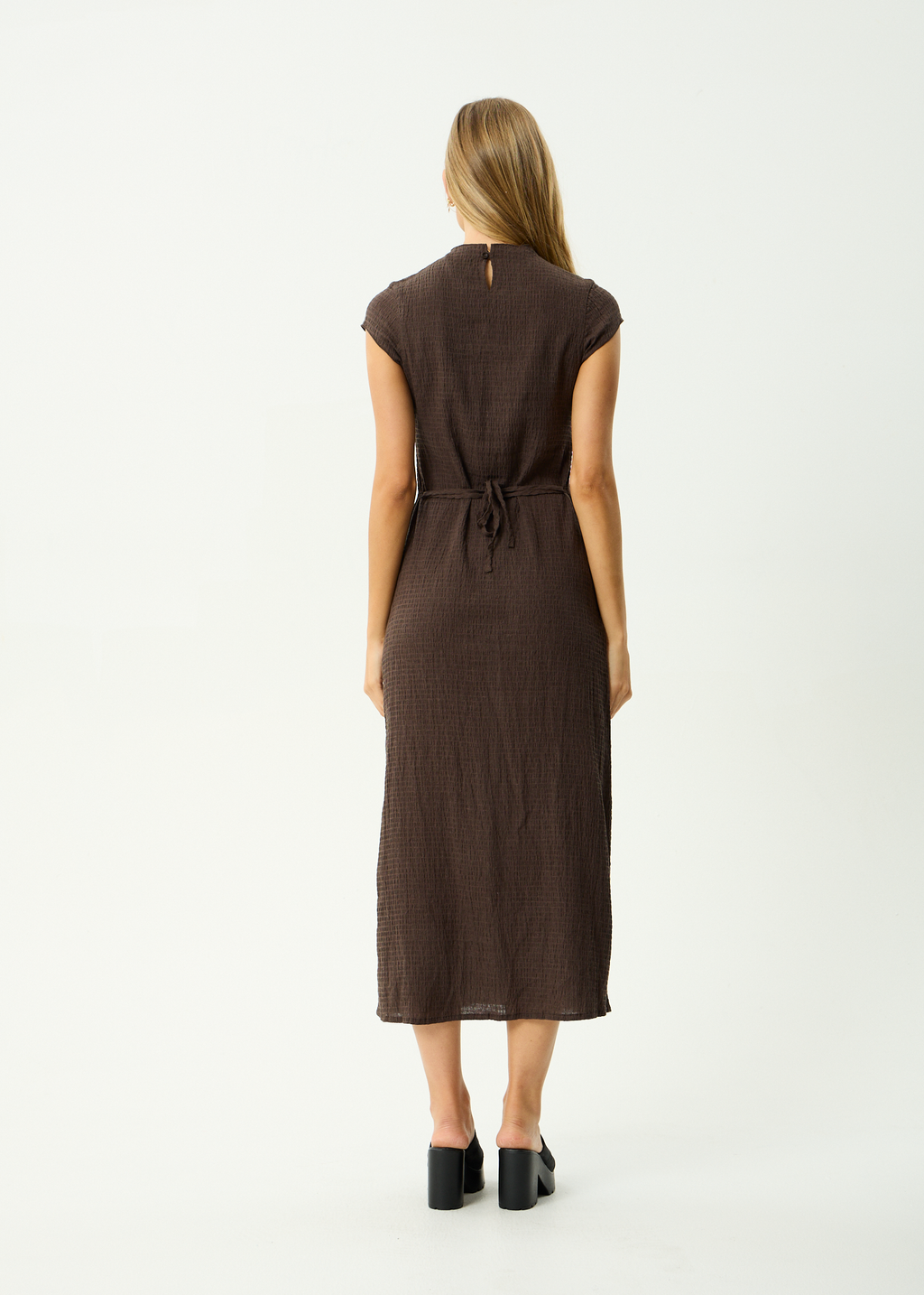 AFENDS Womens Focus Elodie - Seersucker Midi Dress - Coffee