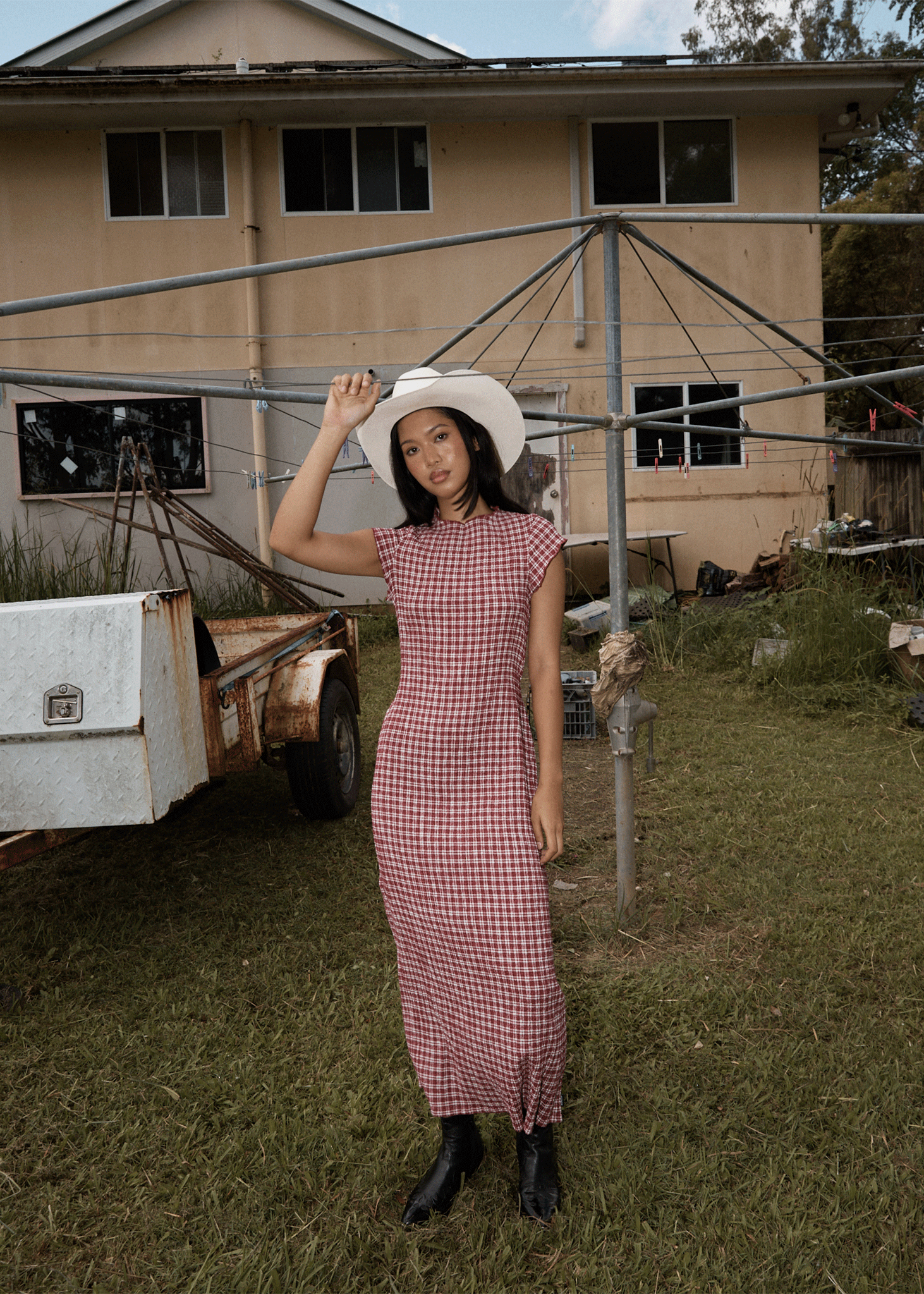 AFENDS Womens Base Elodie - Seersucker Midi Dress - Burgundy Check