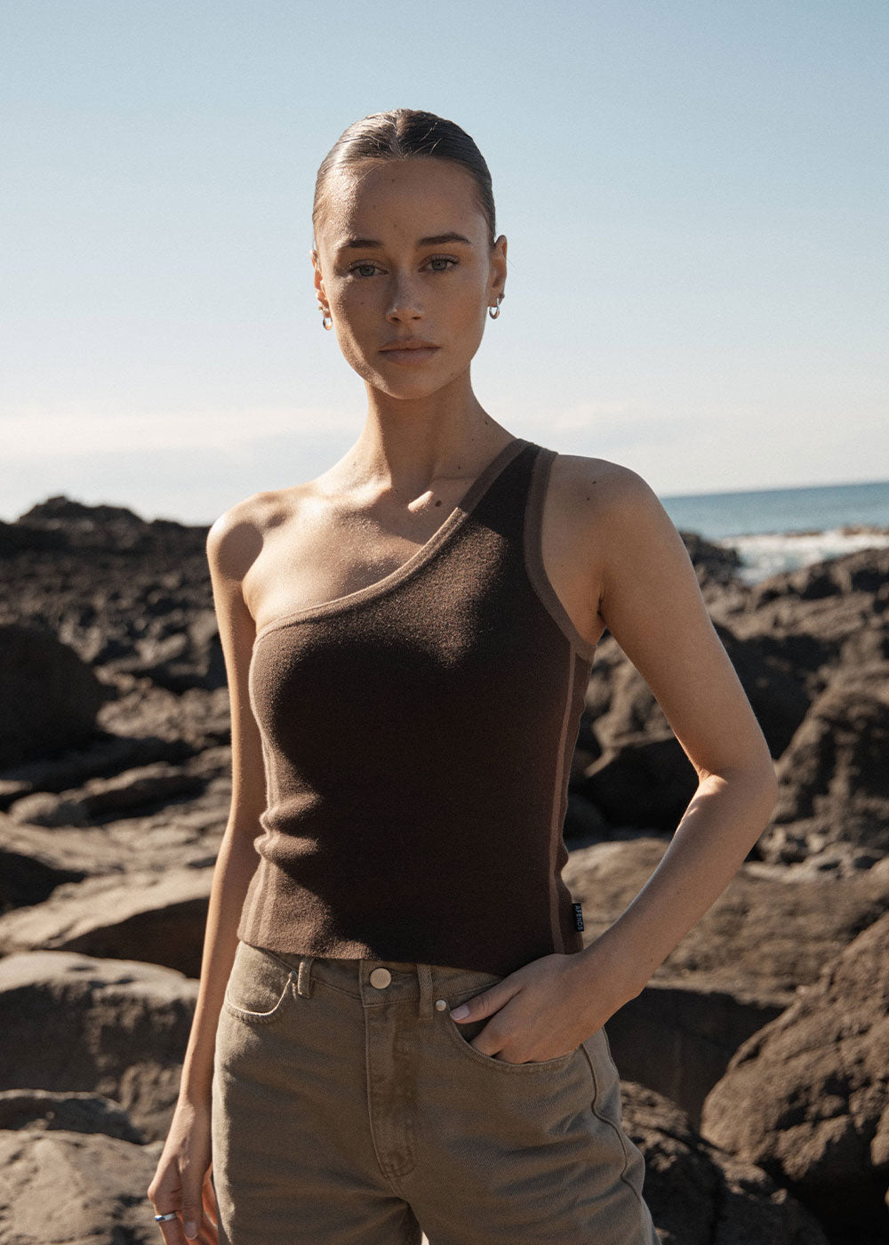 AFENDS Womens Tiana - One Shoulder Top - Coffee