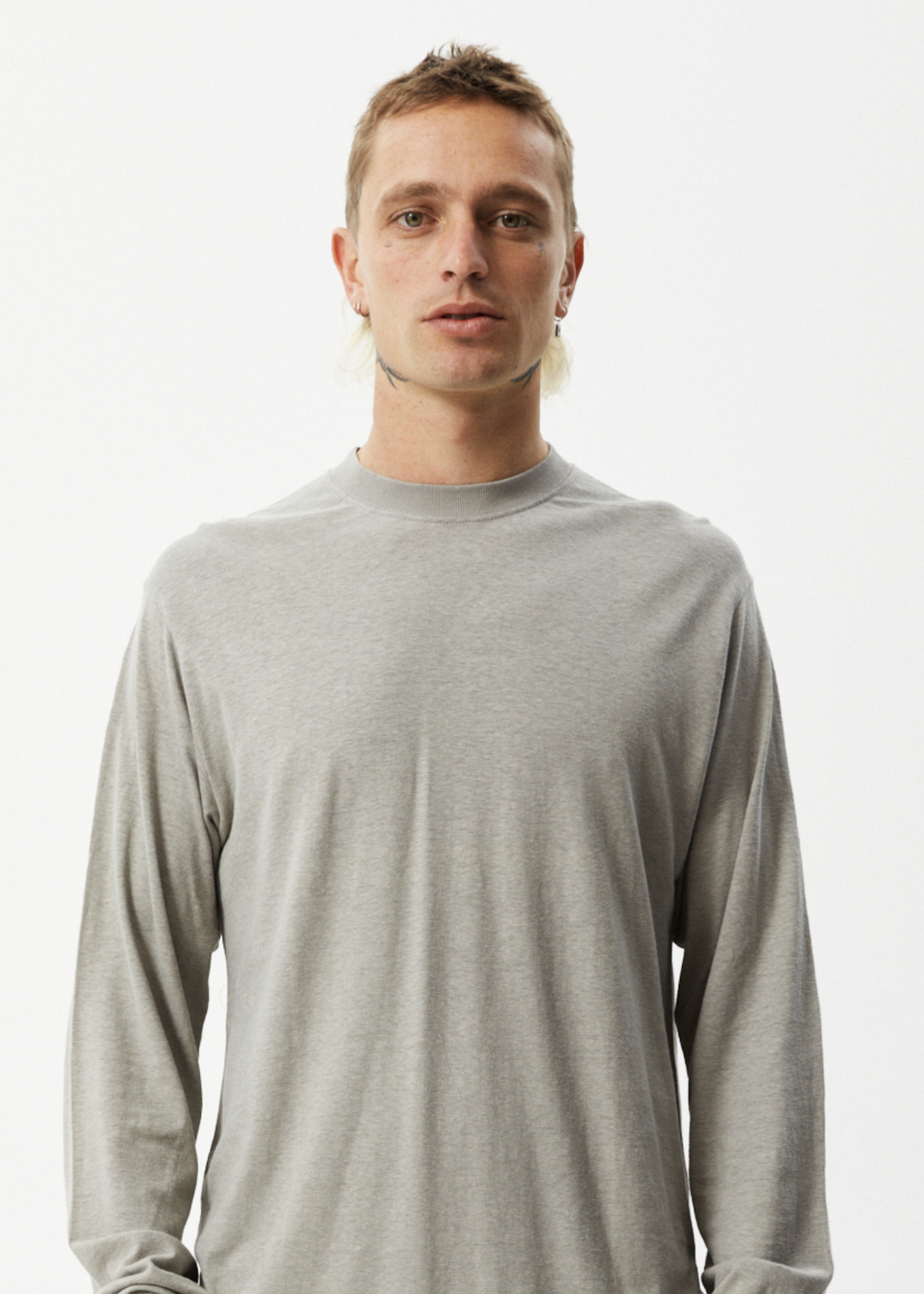 AFENDS Mens Essential - Long Sleeve T-Shirt - Olive 