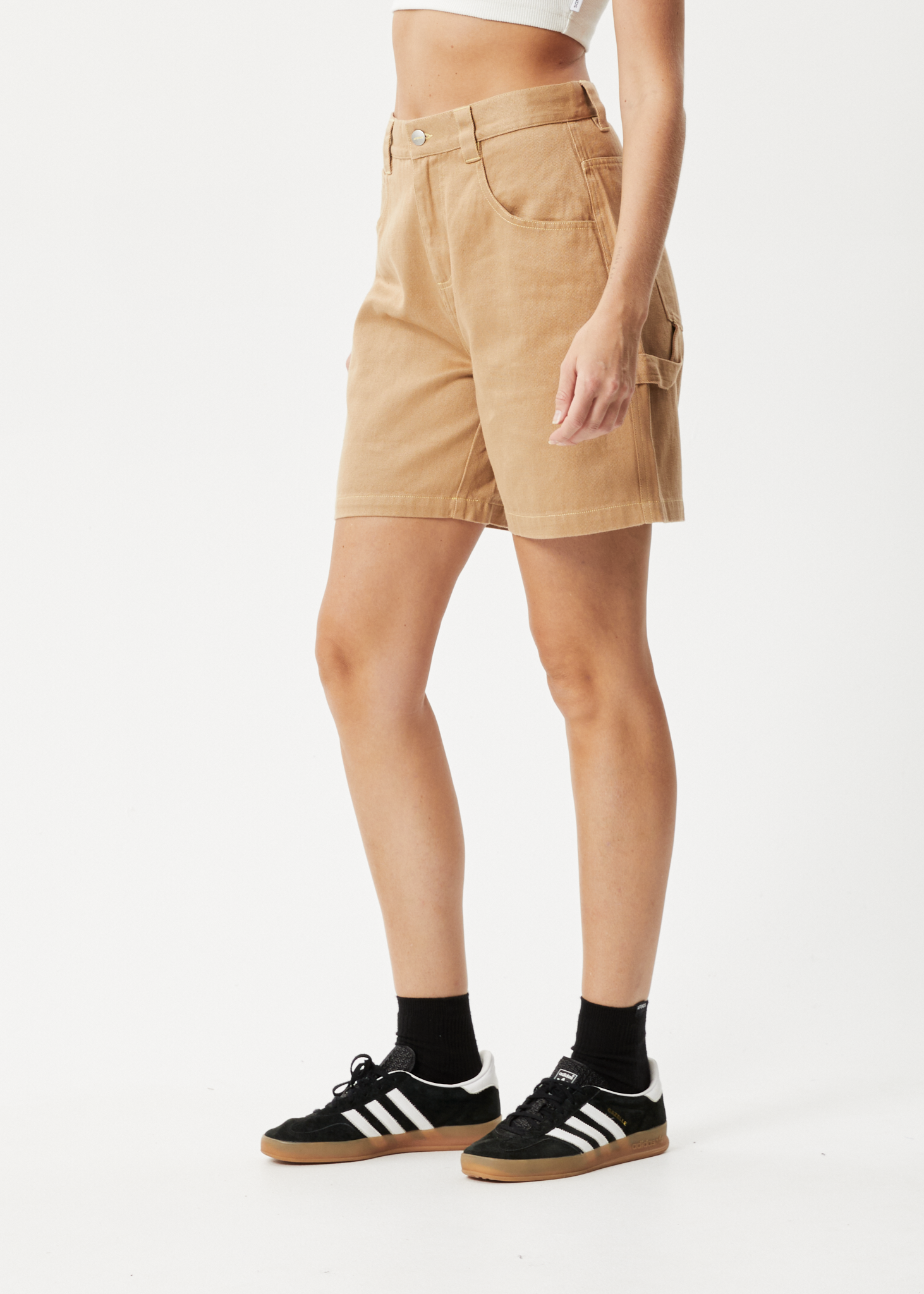 Carpenter sales shorts khaki