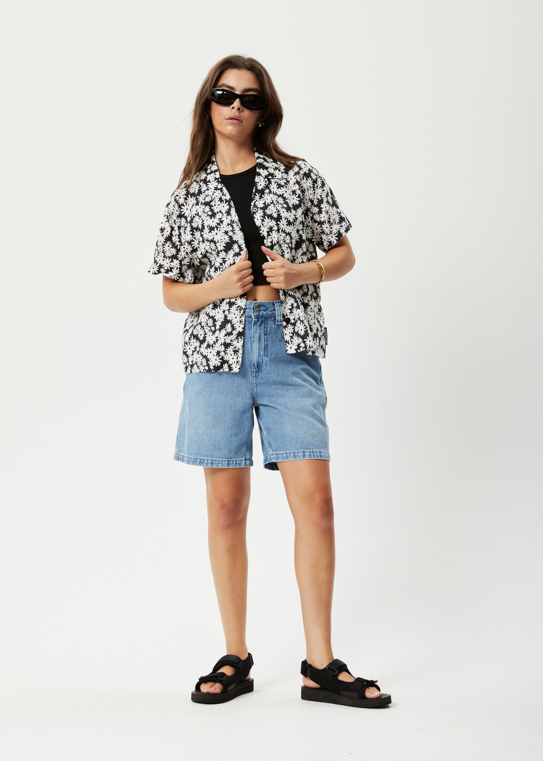 AFENDS Womens Benny - Short Sleeve Shirt - Black Daisy 